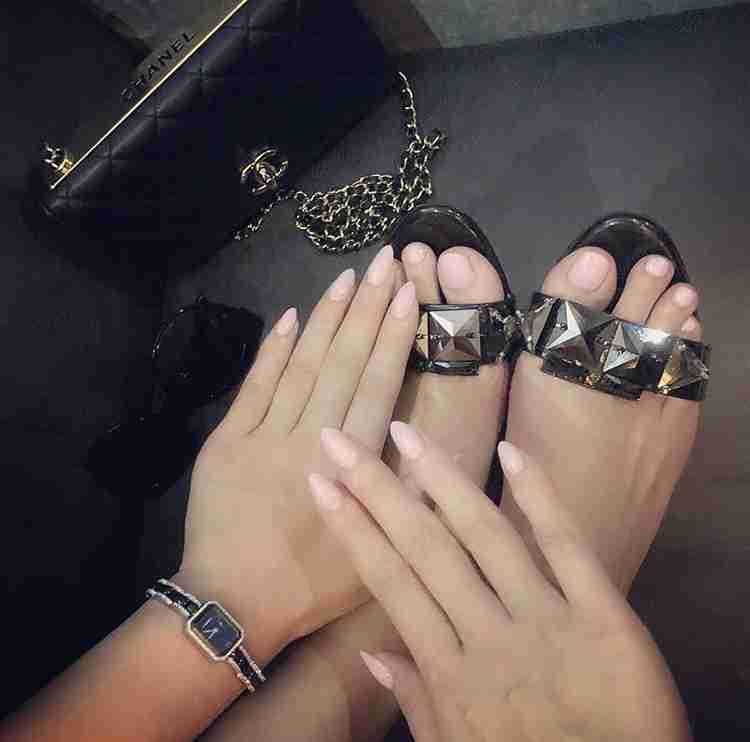 浜崎あゆみ・ダンサーの投稿にファン激怒「気分悪い」「あゆのイメージが…」