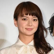 主婦役が似合う女優、似合わない女優
