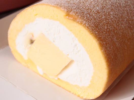ロールケーキが好きな人!