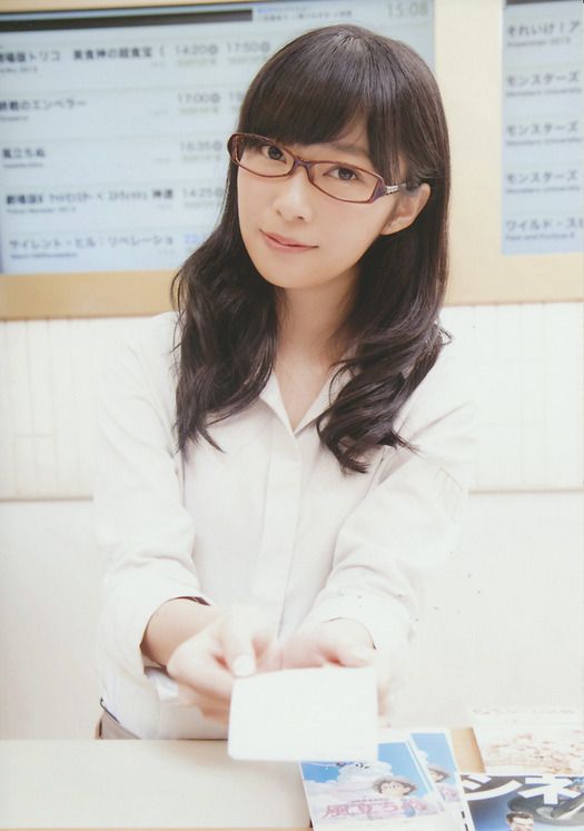 眼鏡をかけたイケメン・美人が見たい！