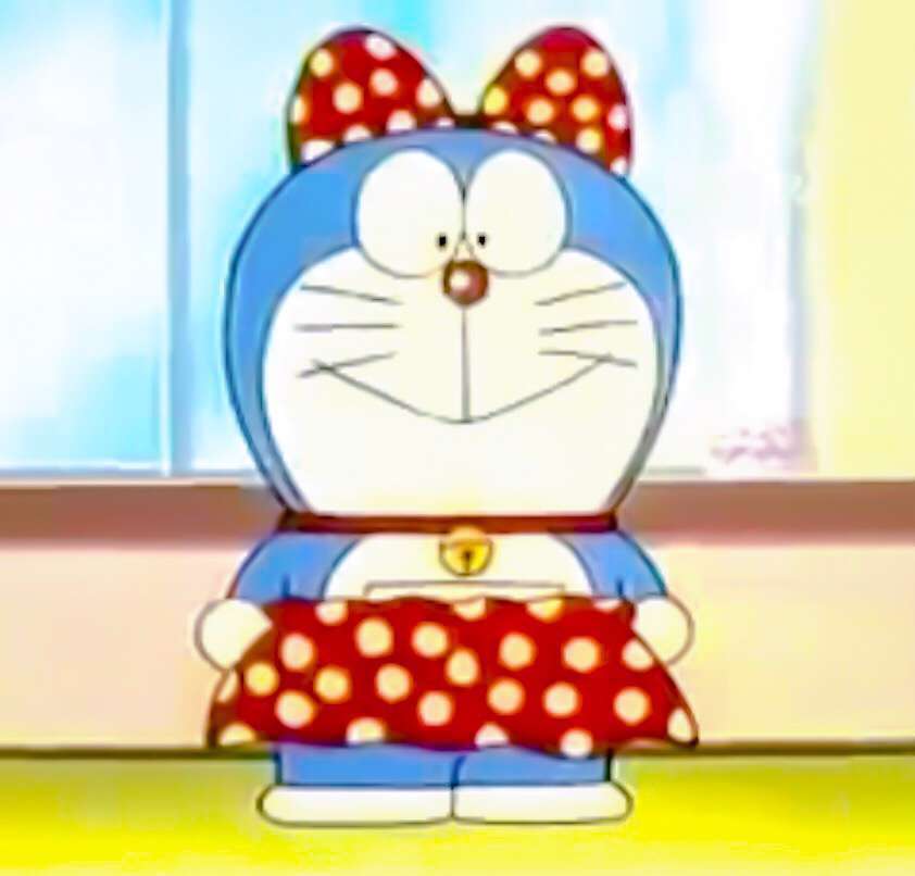 ポール & ジョー ボーテから“ドラえもんが顔を出す”ツヤリップ＆“どら焼き”香り付きリップバーム