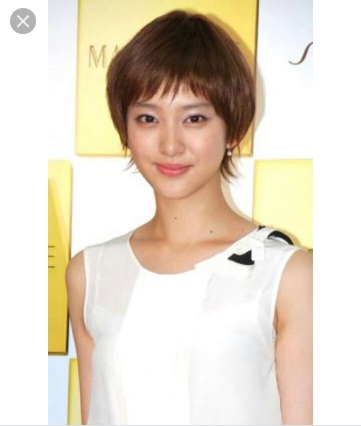 ショートヘアーにすると若返る人 老ける人の違い ガールズちゃんねる Girls Channel