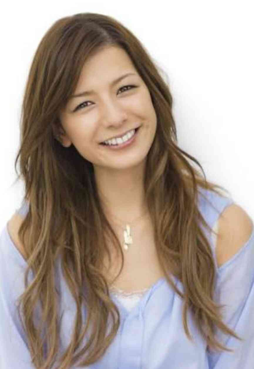 スザンヌ、「すげぇ色っぽい！」ゆるふわなキュートな三つ編み姿に反響続々