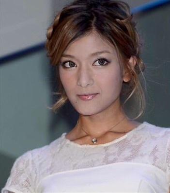 ローラ　今度は「男女平等」訴える…辺野古埋め立て反対、環境問題、動物愛護