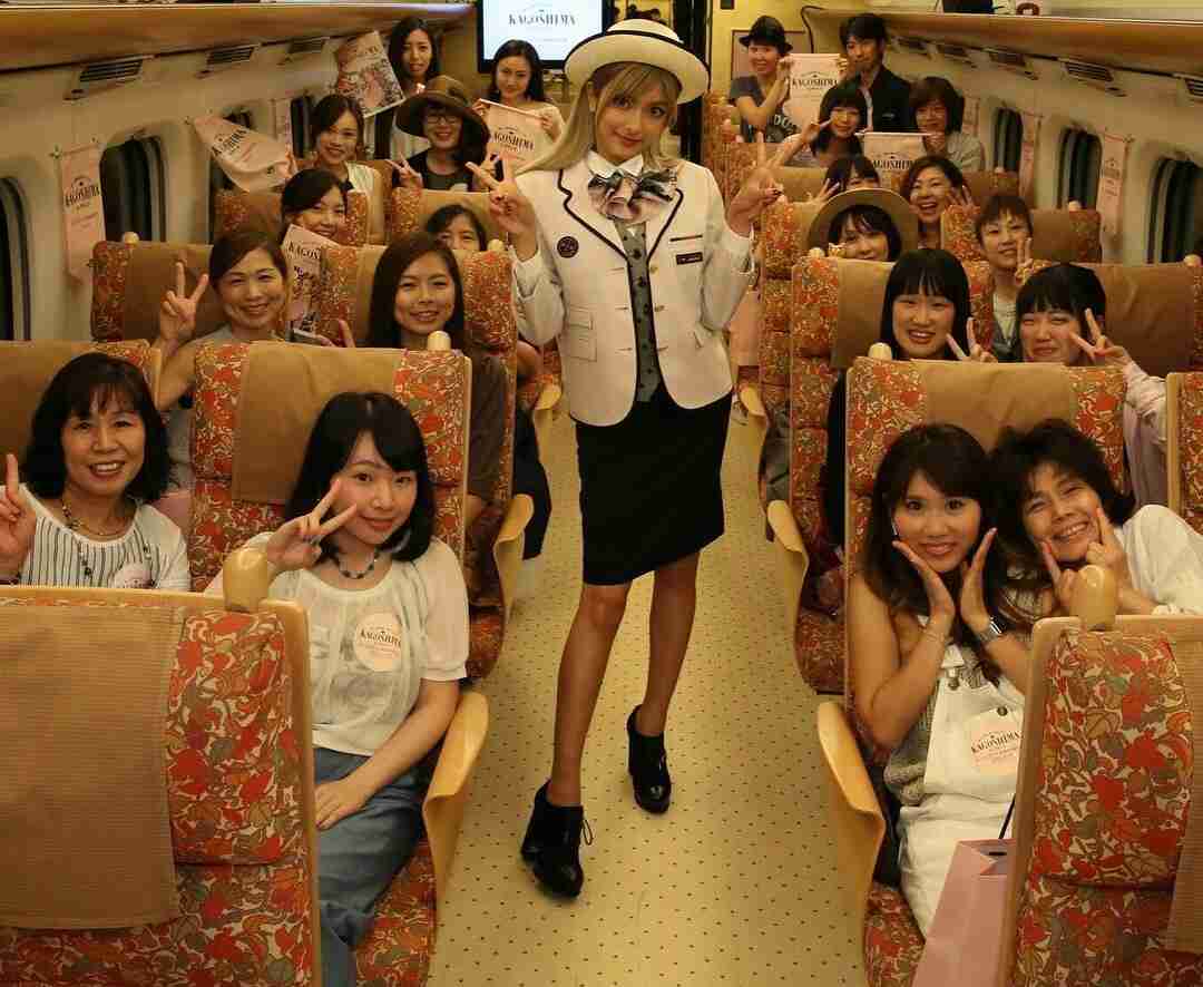 ローラ　今度は「男女平等」訴える…辺野古埋め立て反対、環境問題、動物愛護