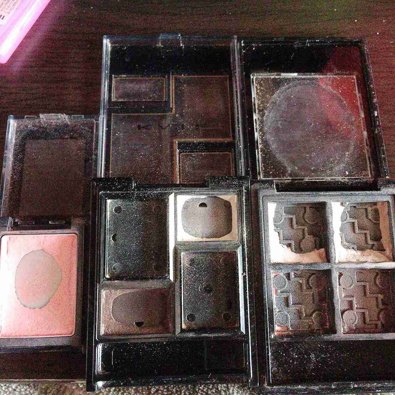 コスメの底見え率どれぐらいですか？