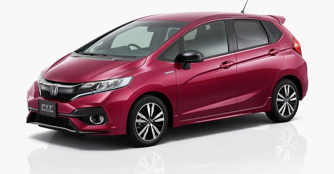 白、黒、シルバー以外で車を買うならどれにしますか?