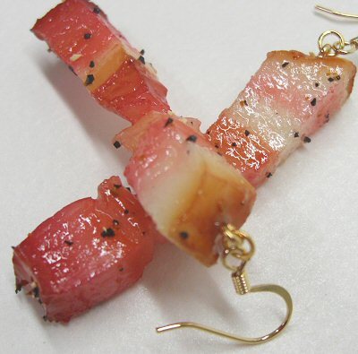 【画像】ちょっとこれはつけたくないと思うアクセサリー