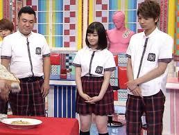 橋本環奈、黒髪ゆる巻きヘアにファン悶絶「意味わからんくらい可愛い。」