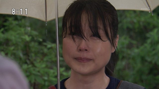 ディズニーで生徒とキス、中学教諭を処分「互いに好き」