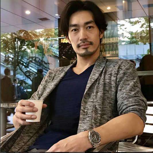 通勤電車で一目惚れ