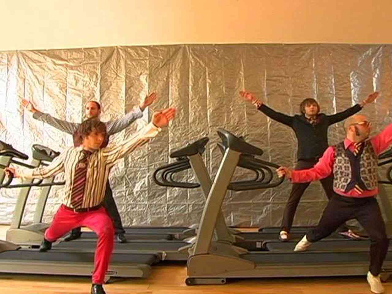 MVの画像を貼って何の曲かわかればプラス