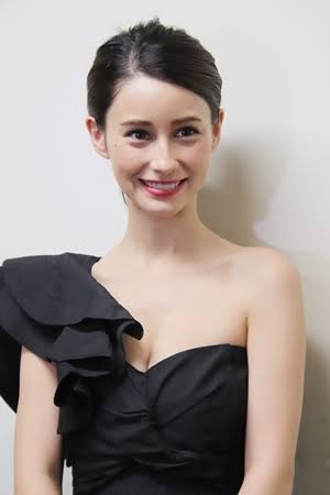 8頭身女子大生・菜波　SNSでバズって…CanCam専属モデルに抜てき