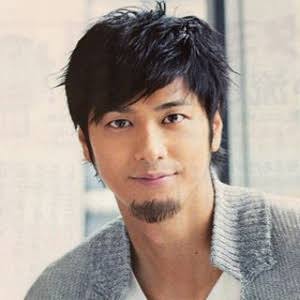 男性芸能人の髭、似合ってたら+ボタンを押すトピ
