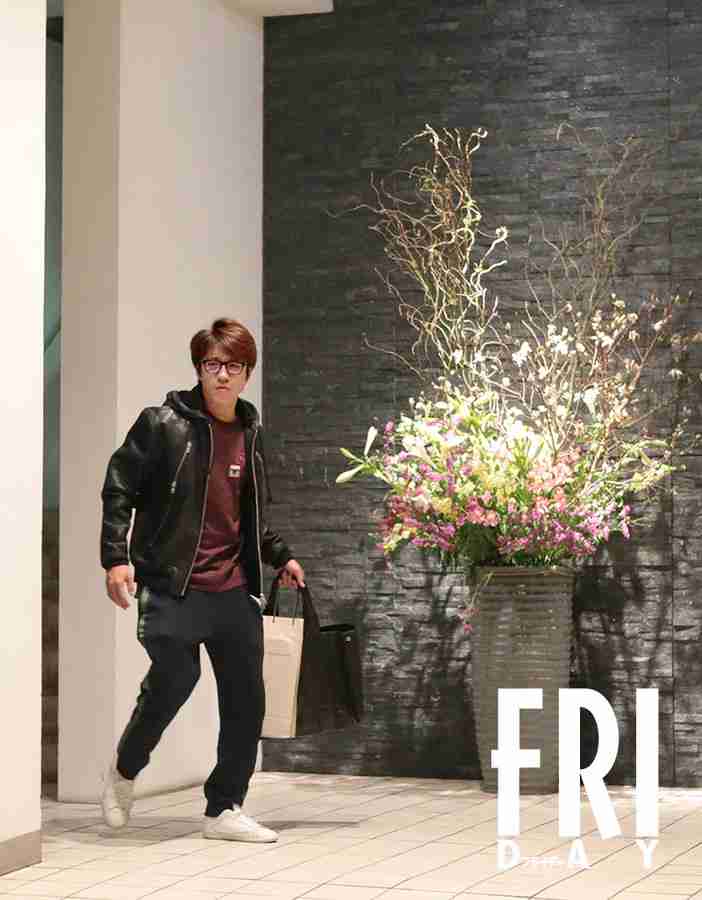 男性芸能人の髭、似合ってたら+ボタンを押すトピ