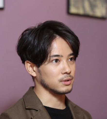 男性芸能人の髭、似合ってたら+ボタンを押すトピ