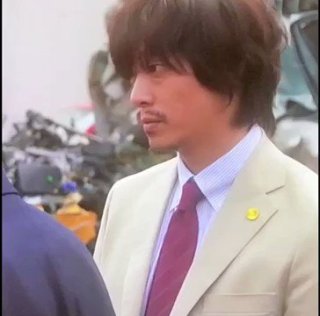 男性芸能人の髭、似合ってたら+ボタンを押すトピ