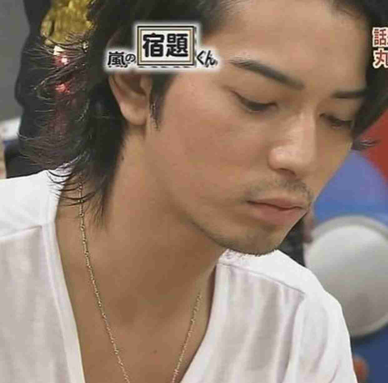 男性芸能人の髭、似合ってたら+ボタンを押すトピ