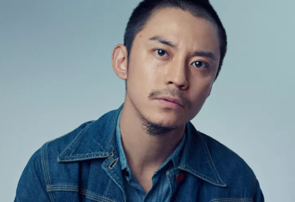 男性芸能人の髭、似合ってたら+ボタンを押すトピ