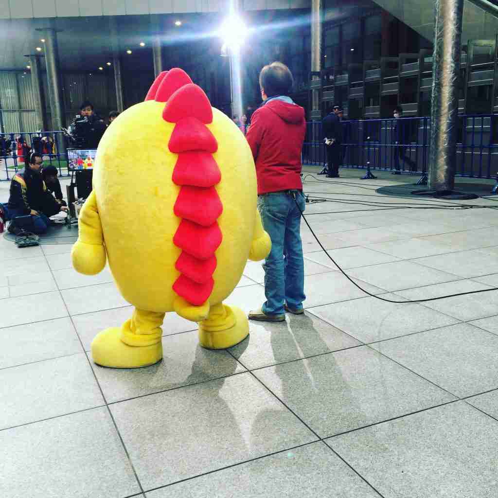 【画像】黄色の服を着た有名人