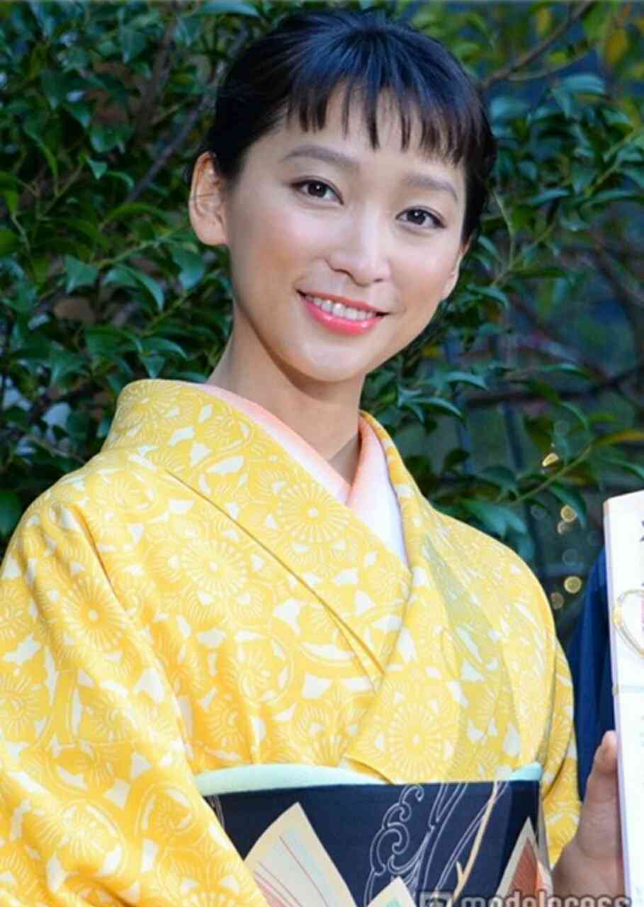 【画像】黄色の服を着た有名人