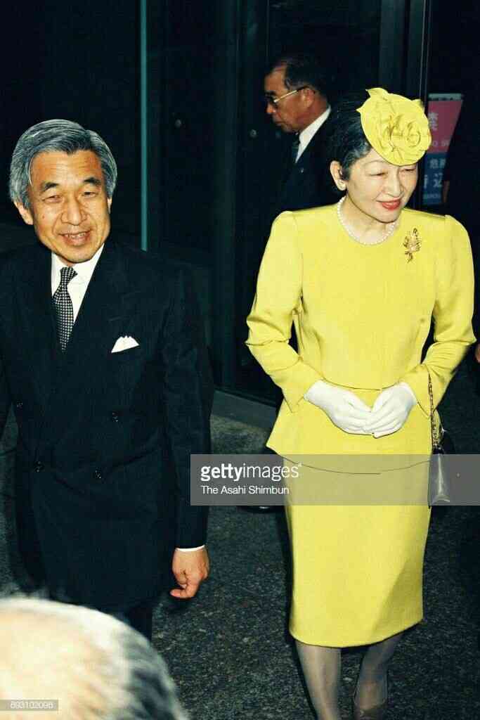 【画像】黄色の服を着た有名人