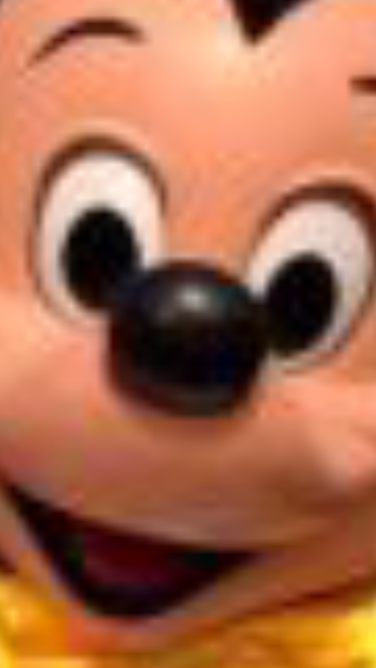 ミッキーマウスの顔はいつから変わる？　駆け込み需要で撮影に700分待ち情報も