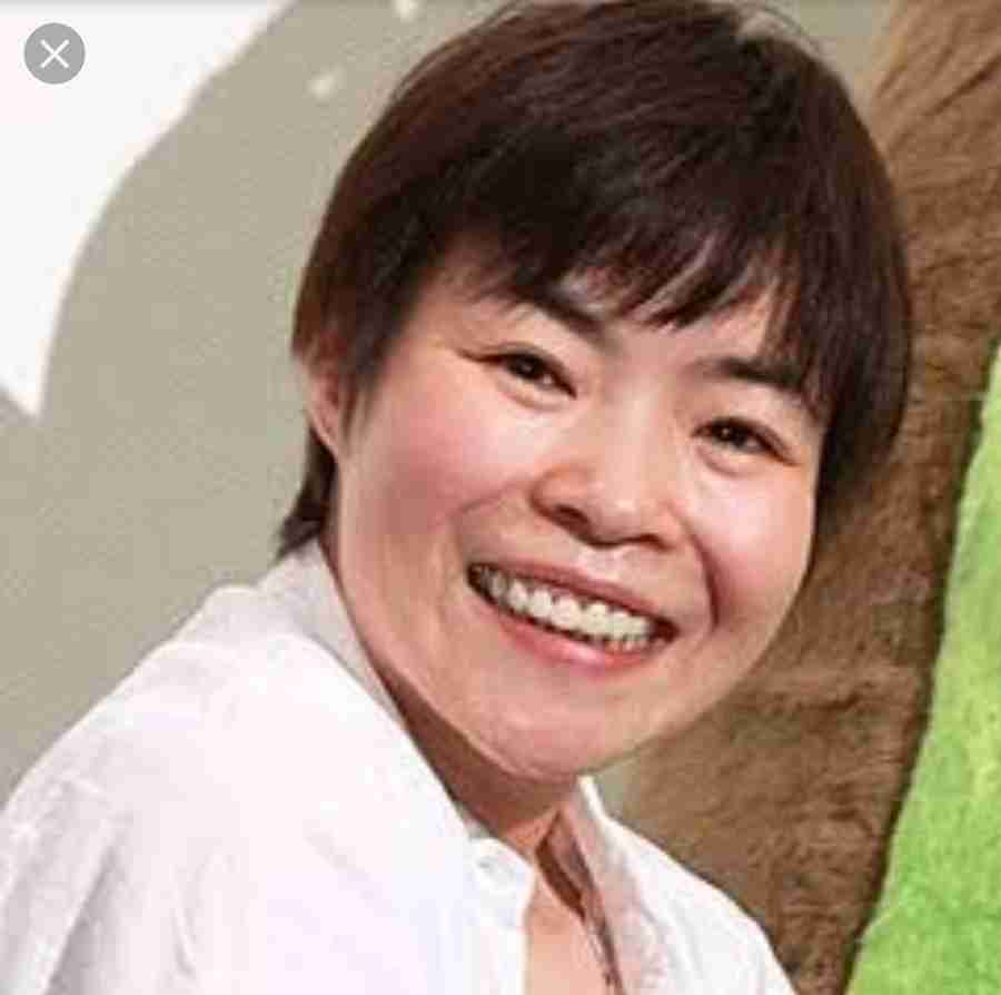 色白すぎるのが悩みです