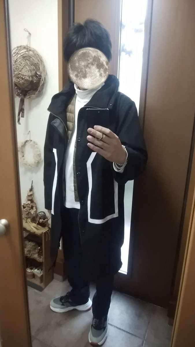 【ファッション】モノトーンコーデの画像ください