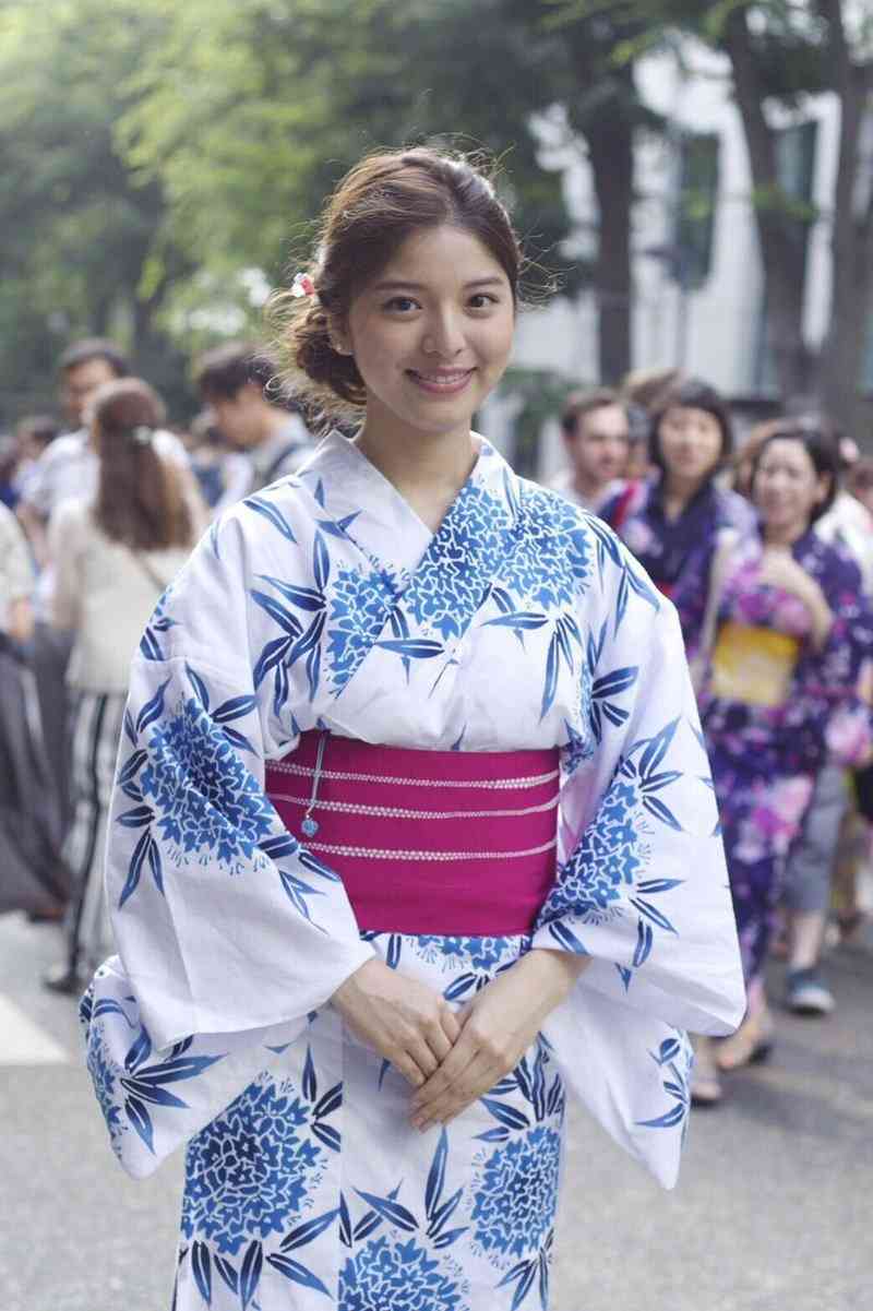 『男は女の服を見ていない』は本当だと思いますか？