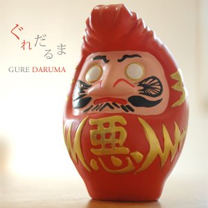 カニ缶に鮭缶も…“缶詰リング”にSNS賞賛、作者明かす “駄美術”の信条「ゆるさが大事」