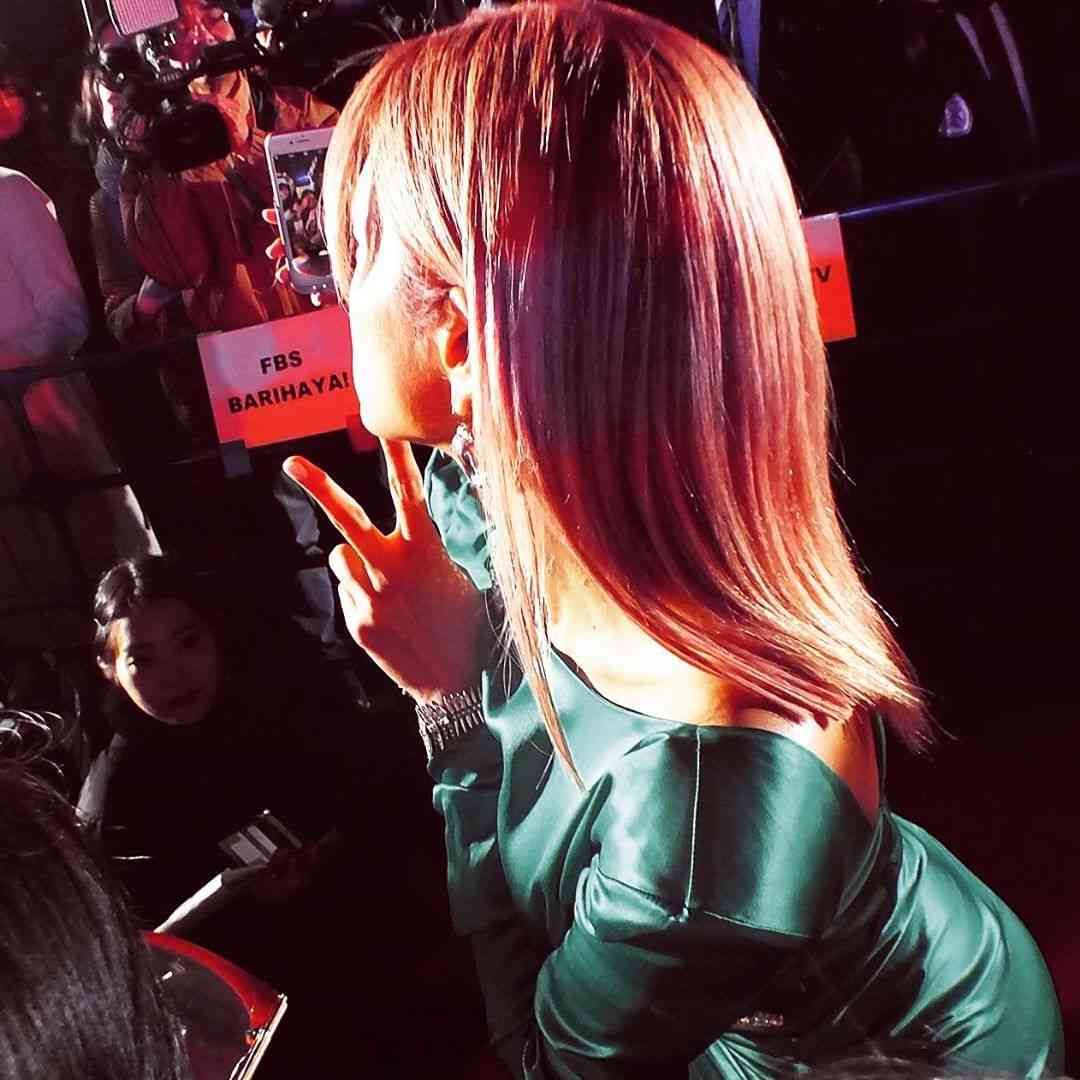 ローラが長い髪バッサリ「可愛ええ！」ファン絶賛