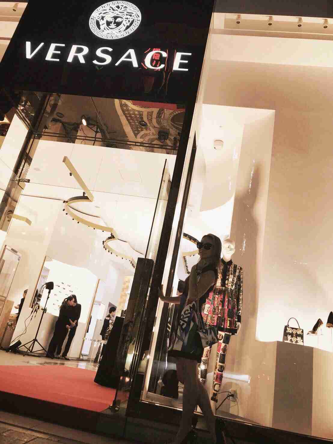 倖田來未、土屋アンナの2ショットにファン興奮 「目のやり場に困る…!」