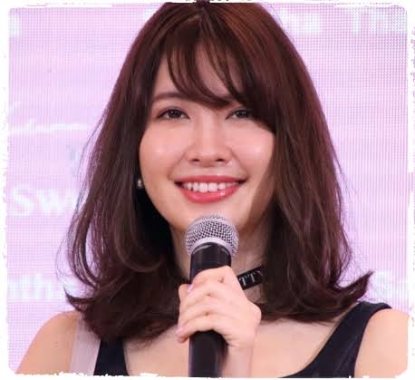 31歳になった小嶋陽菜がかわいすぎ　高橋みなみが「ストレートに愛してる」と祝福