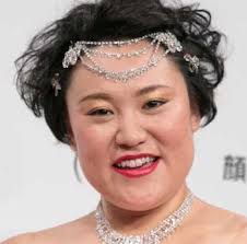浜崎あゆみ、ライブのステージ衣装に批判殺到「安室奈美恵のパクリ」「これはひどい」 