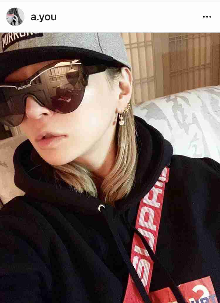 浜崎あゆみ、ライブのステージ衣装に批判殺到「安室奈美恵のパクリ」「これはひどい」 