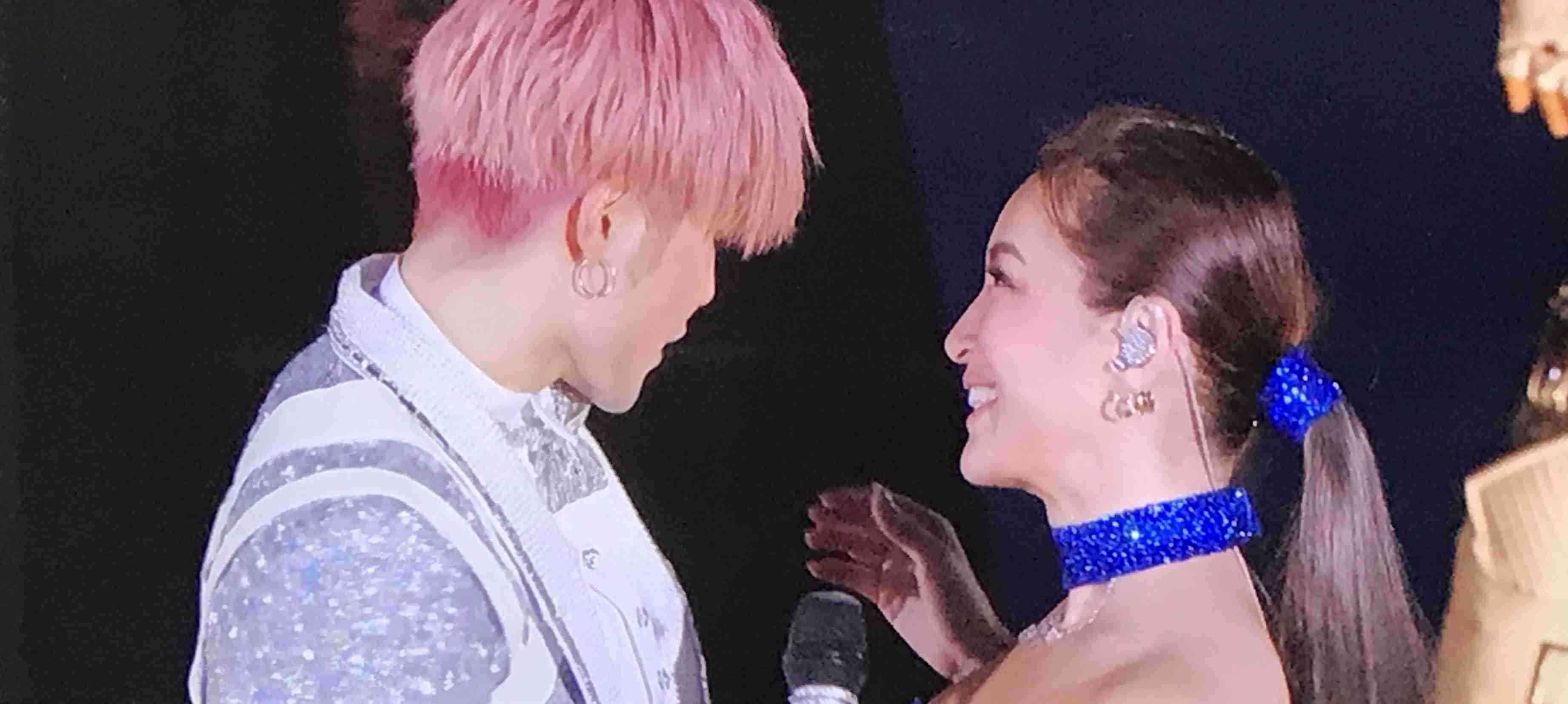 浜崎あゆみ、ライブのステージ衣装に批判殺到「安室奈美恵のパクリ」「これはひどい」