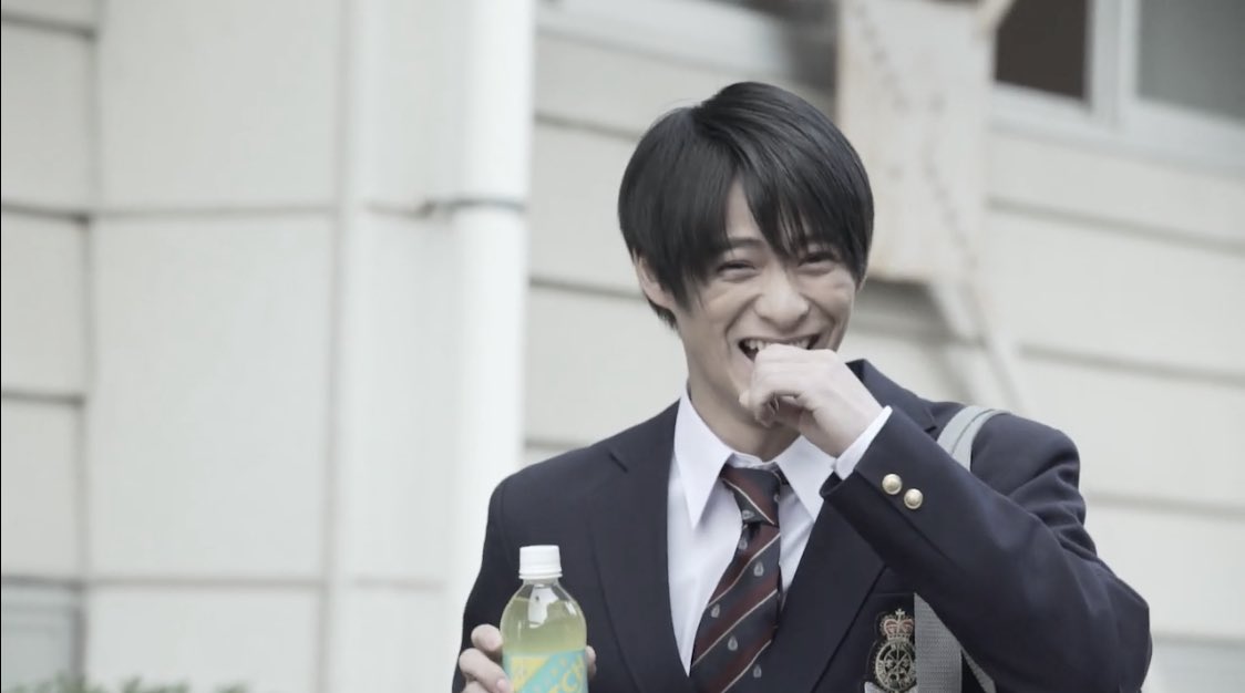 King ＆ Prince平野紫耀「人生でデートしたことない」発言に立候補者続出 女子校サプライズ登場で生徒350人熱狂
