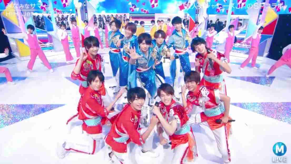 裸の少年観てる人〜!