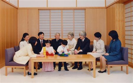 秋篠宮殿下、度重なるご心労で体調に異変　眠剤処方、