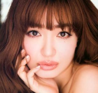平子理沙、美魔女の本領発揮？モノクロ写真が美しすぎて絶賛の嵐