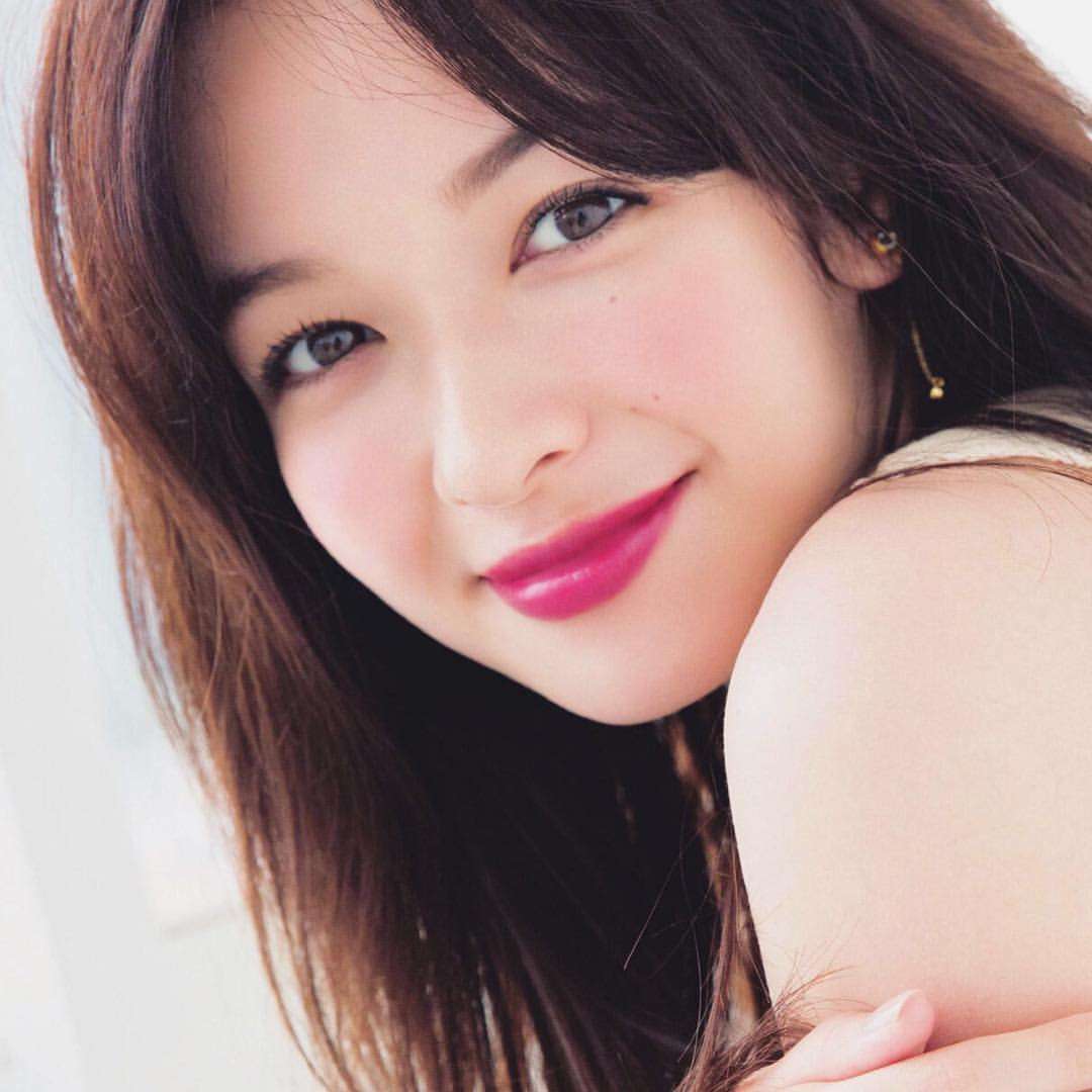 “なりたい顔No.1”森絵梨佳、美肌の秘訣明かす
