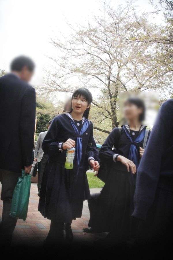 両陛下、皇居外で最後の公務=「みどりの式典」出席