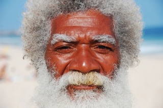 30～40代の方、白髪はどのくらいの頻度で染めていますか？