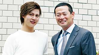 桑田真澄氏の次男・Matt、日本酒を飲む姿が超美麗　「添えてる左手が…」