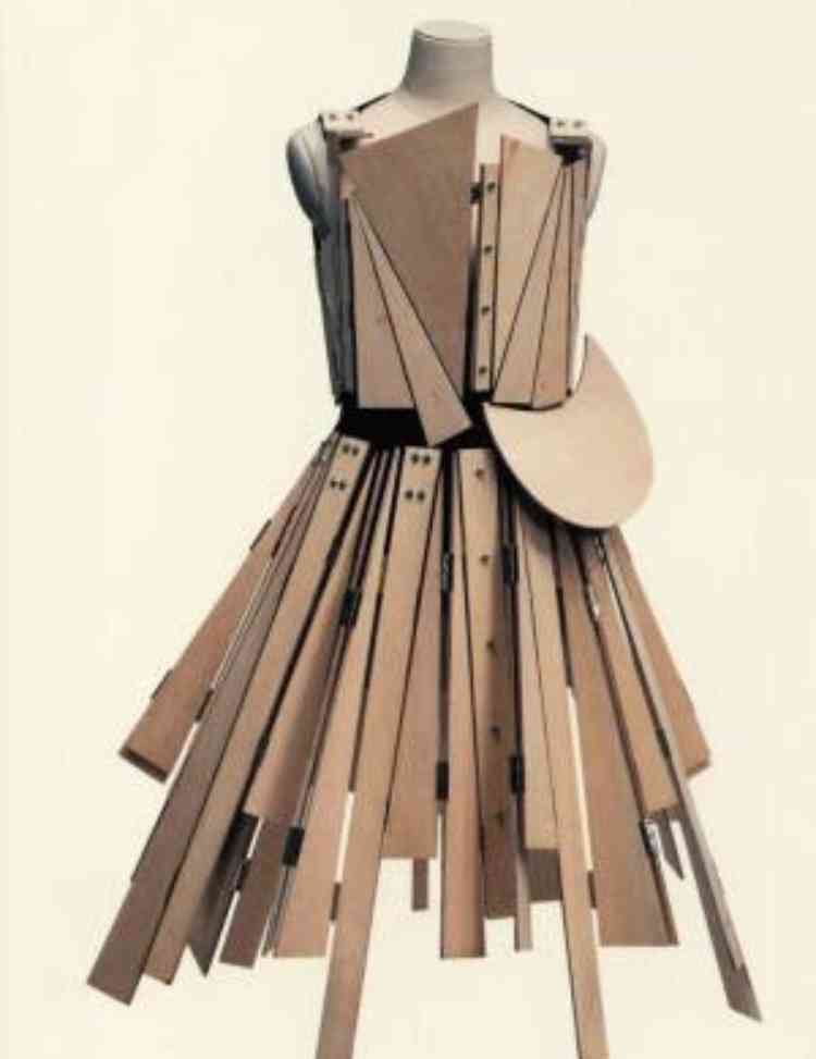 最近の洋服のデザインに思うこと