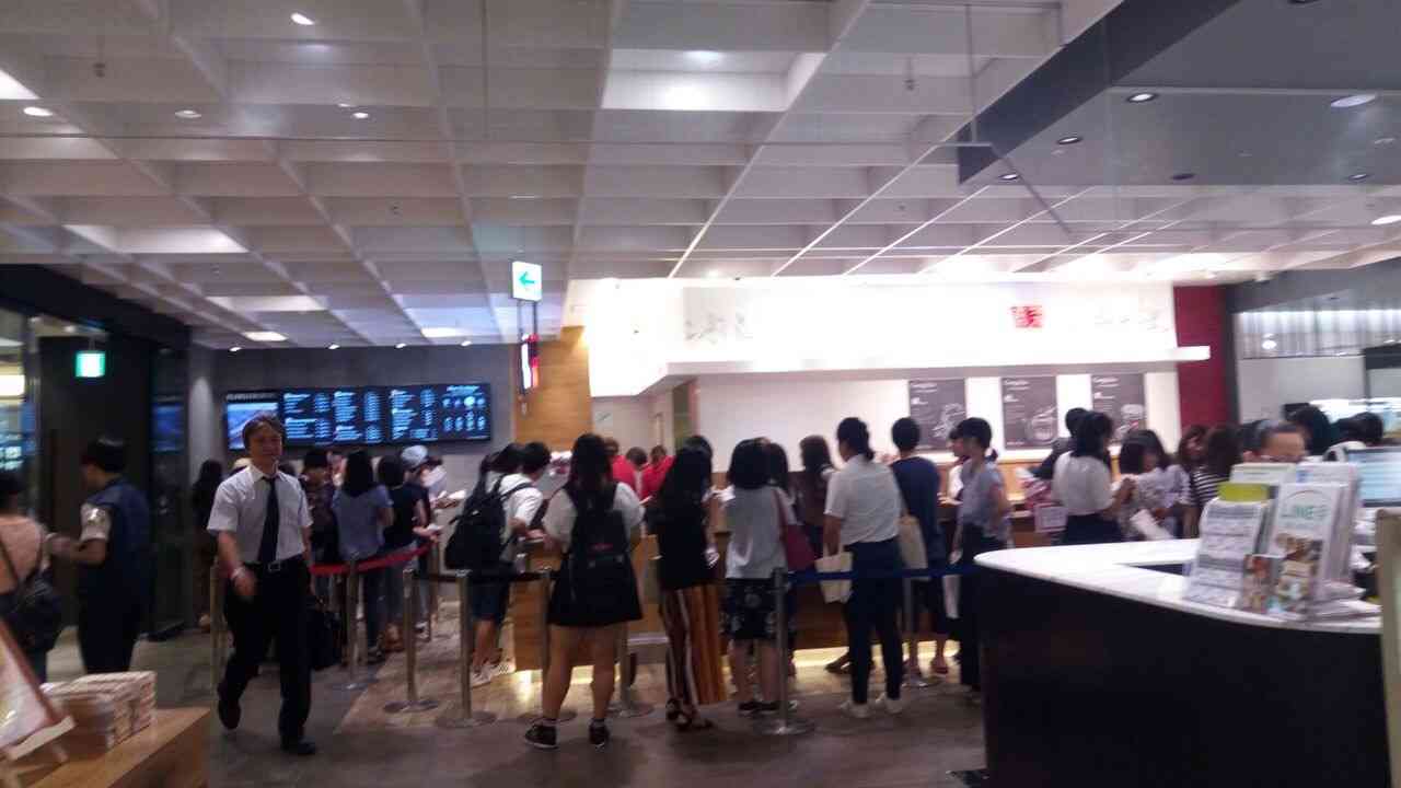 ラーメンも無理…私大生の1日生活費「677円」で最低、バブルに踊った親世代の3割弱