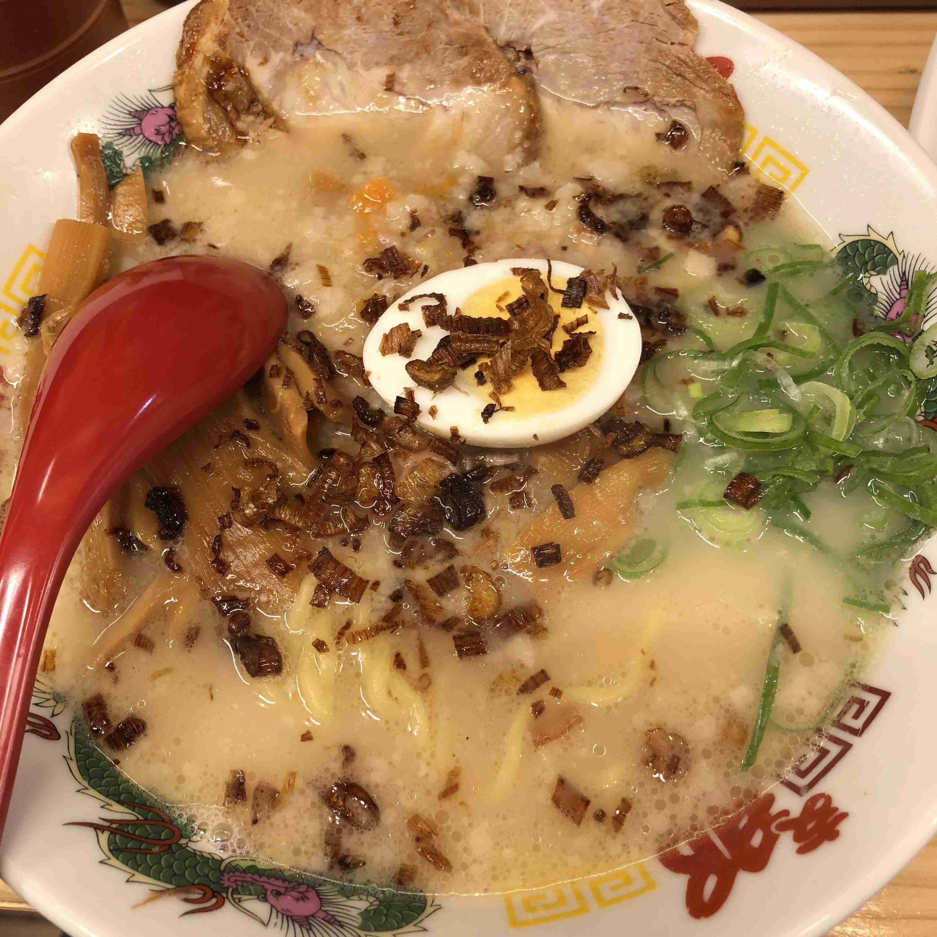 単独トピが立つほどでもないラーメンチェーン店🍜