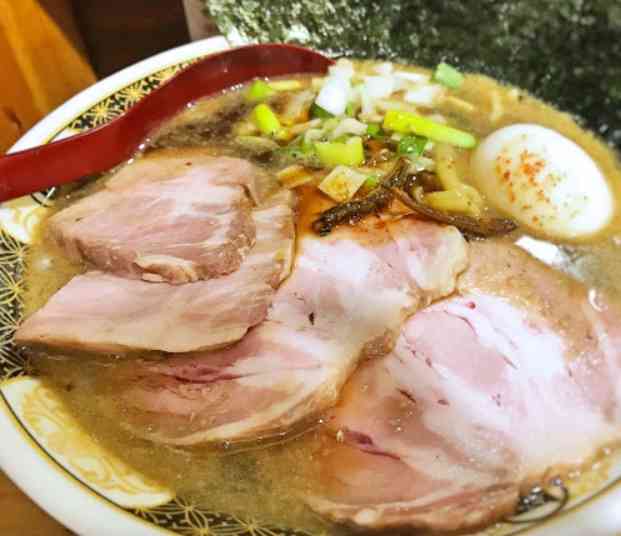 単独トピが立つほどでもないラーメンチェーン店🍜
