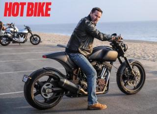 バイクに乗る有名人の画像を貼るトピ